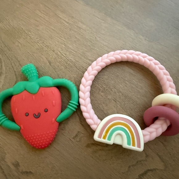 Itzy Ritzy Teether Bundle - Picture 1 of 2